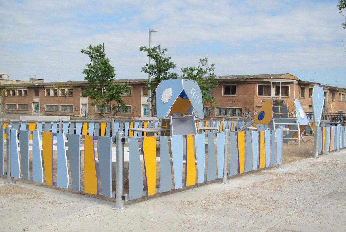 Playground Equipment 60